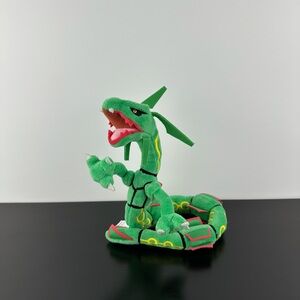 Pokémon Center Rayquaza Sitting Cuties 7” Pokemon Green Red Dragon Snake Plush